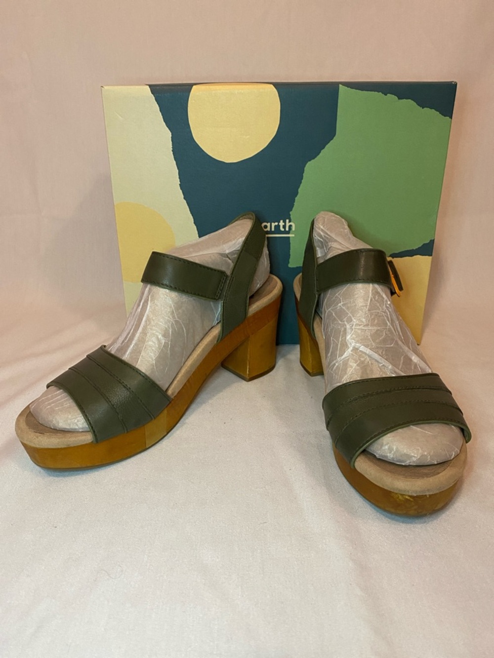 Earth Olive Leather Platform Sandals with Wood-Tone Block Heel